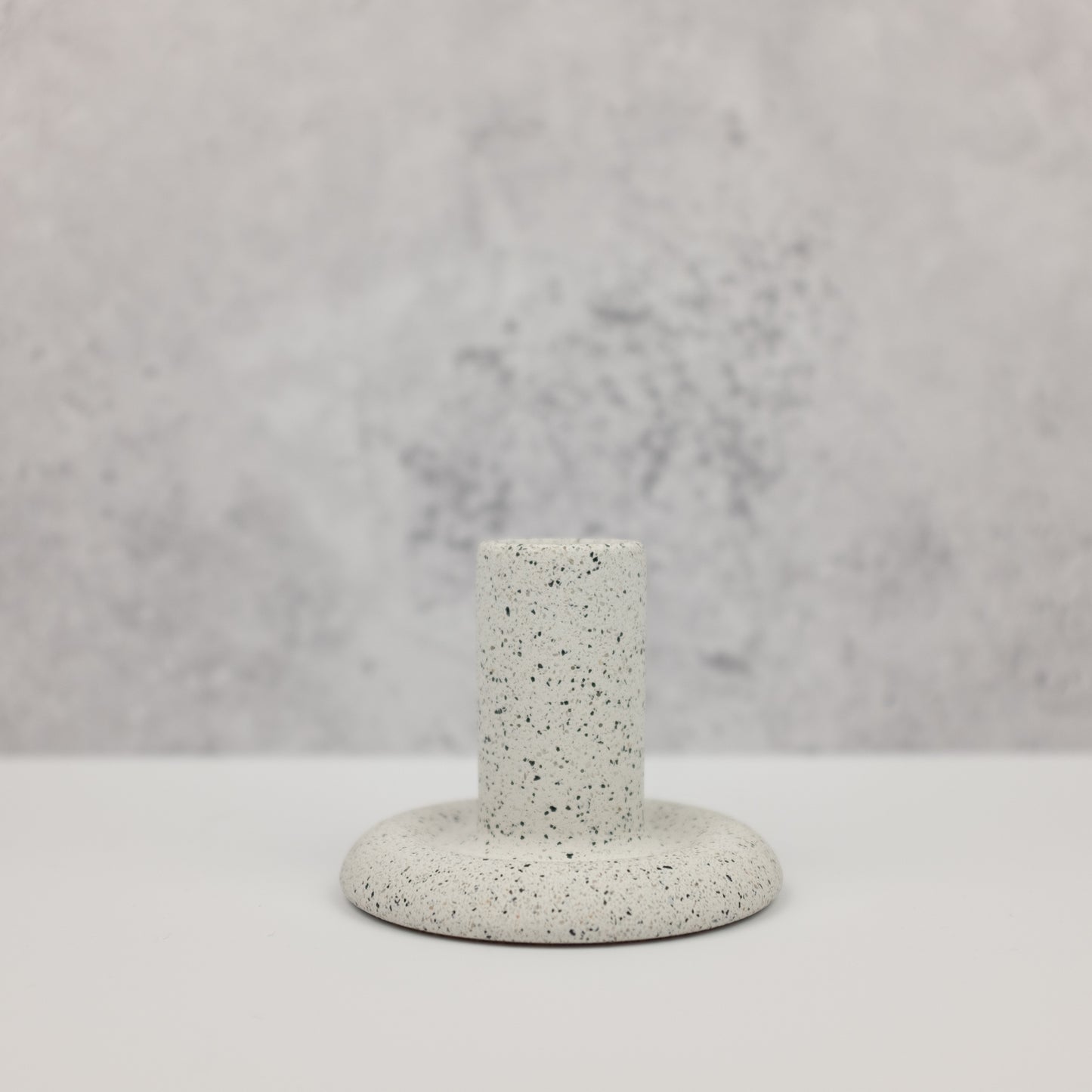 Lang - Candlestick Holder