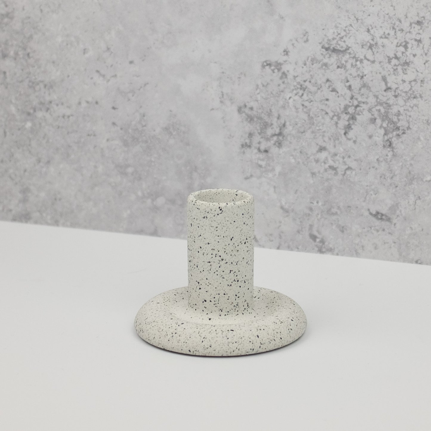 Lang - Candlestick Holder